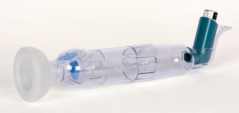 Gratuit dispozitiv pentru inhalat Babyhaler ca NOU